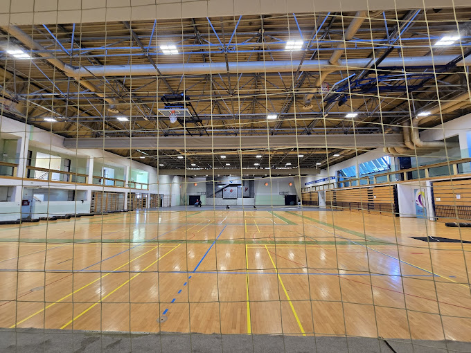 Pogled na dvorano izza gola